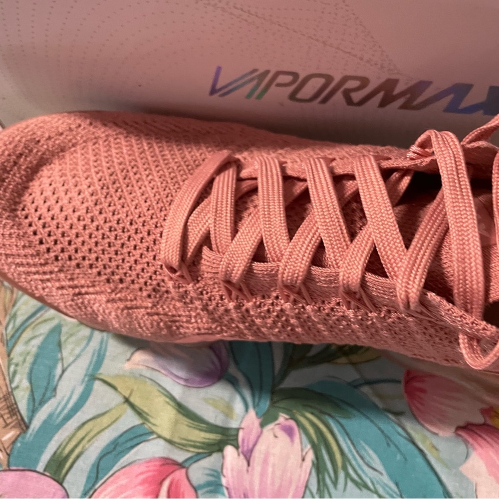 Nike women’s 9.5 air max